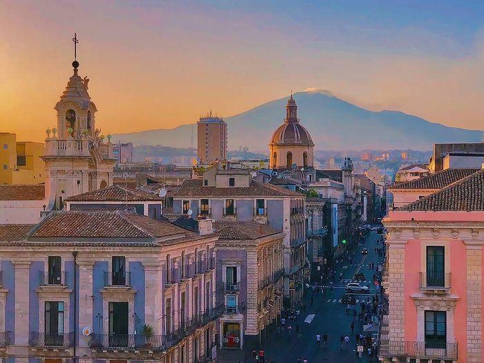 SAPIO Catania circumetnea train market torrone fish